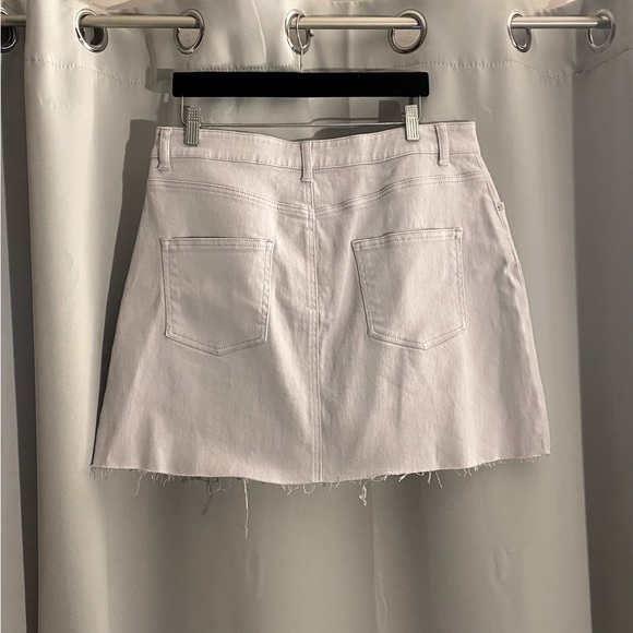 BCBGENERATION Woven Twill Skirt - Picture 6 of 6